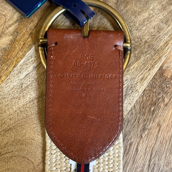 TOMMY HILFIGER  Size Medium Brown Leather & Natural Elastic Brass HW $88
NEW - Picture 6 of 13